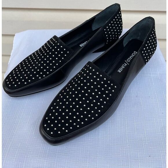 Nordstrom Donald Pliner black pointy nose, studded front/back high end shoes,6.5 - Picture 1 of 13